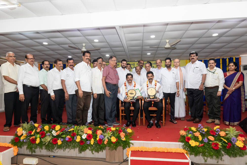ಇಂದ್ರಾಳಿ ಜಯಕರ ಶೆಟ್ಟಿಯವರ ಅಧ್ಯಕ್ಷತೆಯ ಬಡಗಬೆಟ್ಟು ಕೋ ಆಪರೇಟಿವ್ ಸೊಸೈಟಿ ಗೆ ಸತತ 18ನೇ ಬಾರಿಗೆ ಸಾಧನಾ ಪ್ರಶಸ್ತಿ.